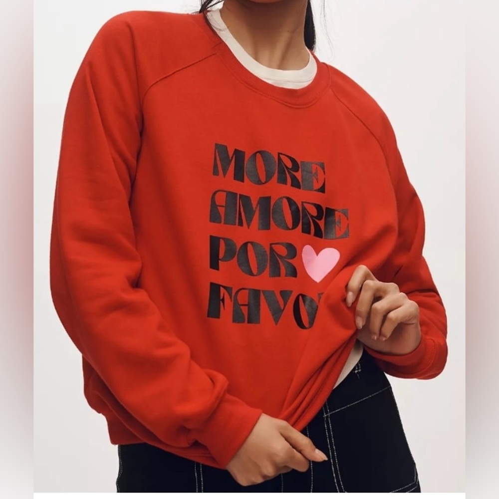 Maeve DANIELA BERKOUT
MORE AMORE
SWEATSHIRT